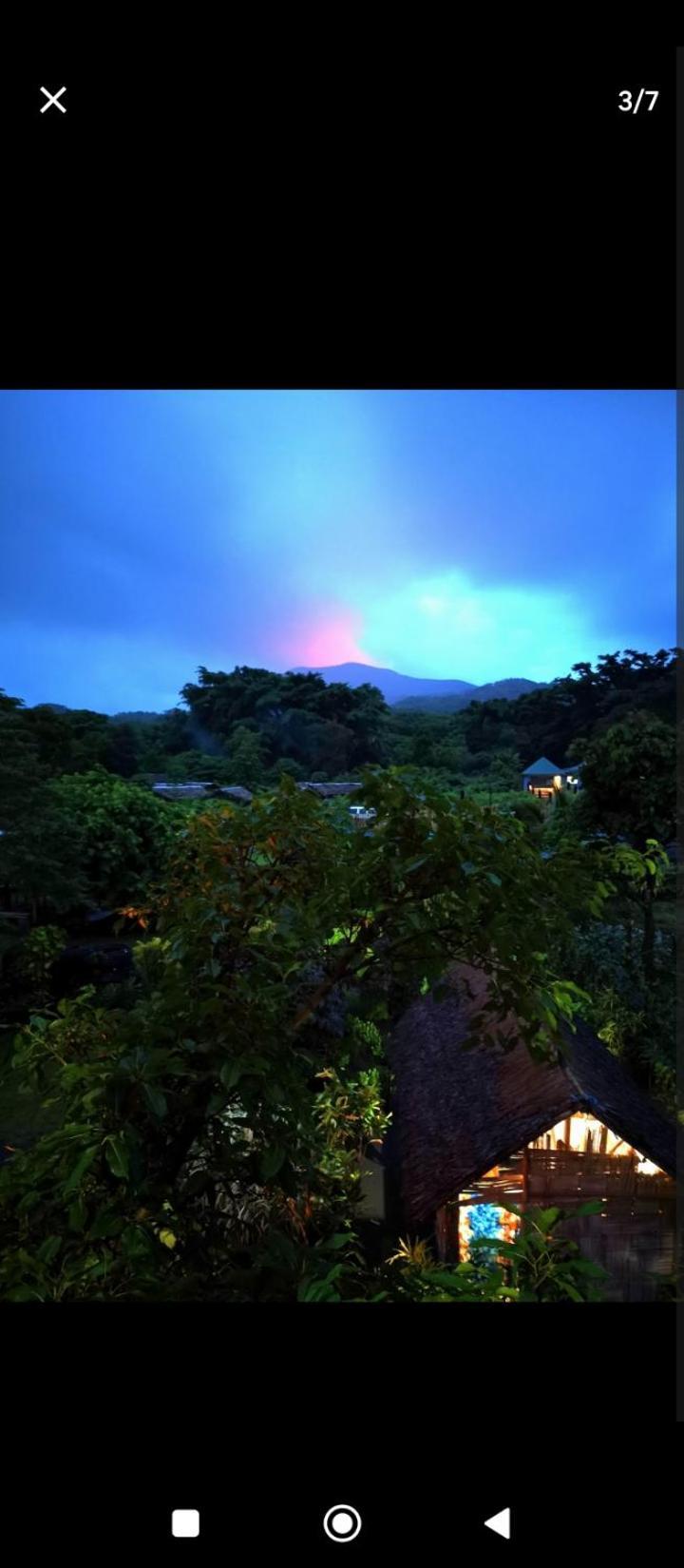 Tanna Volcano View Tree House Lenkuru Екстер'єр фото